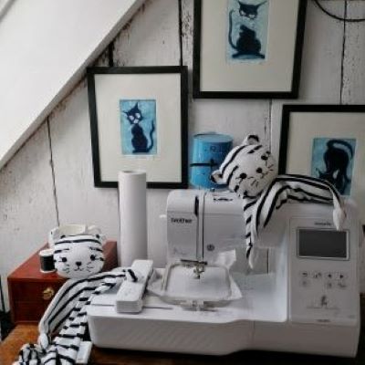 brodeuse décoration chat Anicha Camaret sur mer