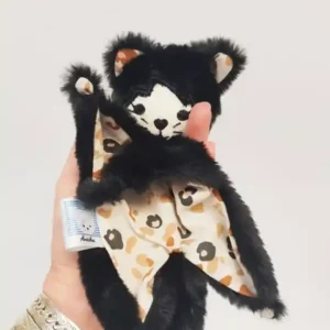 mini doudou noir et graou